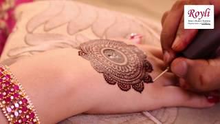 Royli Salon- Beautiful Mehndi