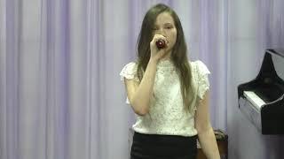 Поёт Валерия Денисова.