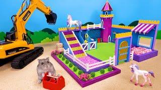 MASTER HAMSTER builds mini rainbow CASTLE FARM for UNICORN FAMILY