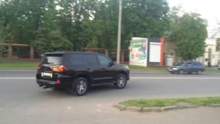 Тюнинг Краснодар Lexus LX 570 2017 в движении выхлоп (tuning-elite.com)