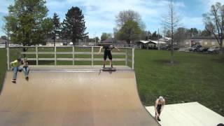 Cole Dockery throwaway 2013 (5-0 rail an kickflip boardslide)