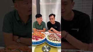我年轻，生的我来吃#识玩识食258 #七十二家房客 #258