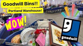 Let’s Go To Goodwill Bins! The Biggest Portland Goodwill Outlet! Thrift With Me For Resale! +HAUL!