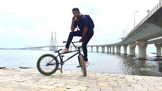 Exploring Bandra On my BMX @papiasmythicalrider  #ridebmx #streetview #betashorts #trending