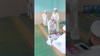 Quran kaun uthata hai#ytshorts#shortsfeed#trending#viralshorts#islamic#shorts#trending#shortvideo