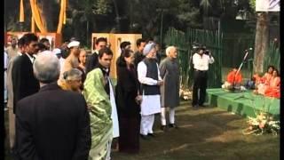 Char Bait (char Bayt) by Sayed Masood Hashmi at Delhi in the presens of dignitaries of India