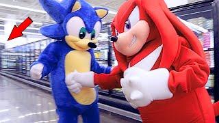 SONIC VS KNUCKLES IN WALMART!!!