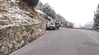 Motorcycle crash on the Stelvio Pass - Why taking bends the right way is important.