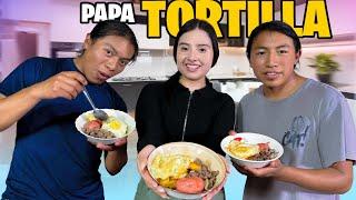 COCINAMOS PAPA TORTILLA EN CASA | FERNANDO OTAVALO VLOGS