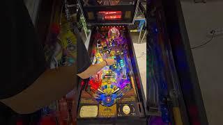 For sale/A vendre FLIPPER PINBALL MACHINE WHEEL OF FORTUNE STERN REVIEW CRITIQUE