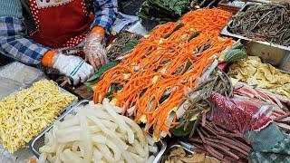 We sell 2,000 kimbap a day! Delicious traditional market grandmother kimbap - korean street food