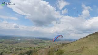 Paraglider Crash Lands Into Worcestershire Beacon - Gone Walkabout - Walk 1,000 Miles