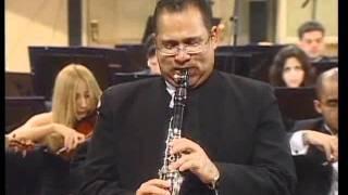 Ricardo Morales Plays Mozart Clarinet Concerto 3rd movement