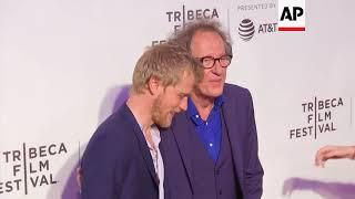 Geoffrey Rush sues Sydney newspaper over theater story