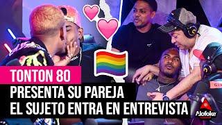 TONTON 80 PRESENTA & BESA SU PAREJA MIENTRAS EL SUJETO CASI ARMA UN BOBO EN PLENA ENTREVISTA!!!