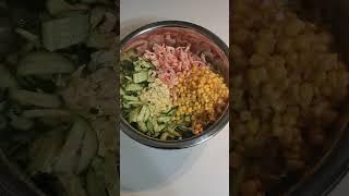 Низкокалорийный салат с креветками и пекинской капустой. Low-calorie salad with shrimp. #салат #ПП