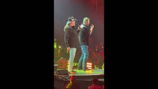 Blake Shelton Smooches Trace Adkins Onstage