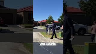 Auctioneer's Trick: How to Pump Up Bids Like a Pro!