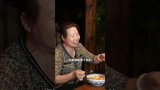 椰子冰的味道讓人回味無窮，能夠給人們帶來壹種無比的滿足感，讓人欲罷不能。#food #做飯 #美食#shorts