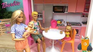 Barbie and Ken at Barbie’s Dream House Story with Barbie Sister and Baby: Messy House Big Cleaning