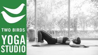 20 Minute Slow Flow Yoga to De-stress and Unwind - Day 25 Challenge