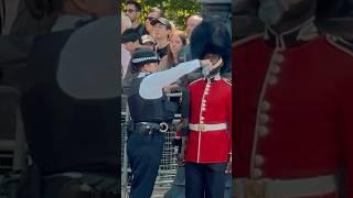 POLICE HYDRATES ROYAL GUARD  | Horse Guards, Royal guard, Kings Guard, Horse, London, 2025