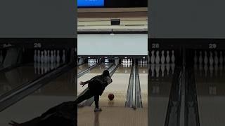 that's cheating bro #bowling #900global #rotogrip #stormbowling #stormnation #fypage #fyp #bowler