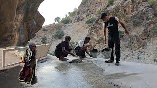 Nomadic life in a mountain cave: from bringing the door of the house to completing the roof#kohgol