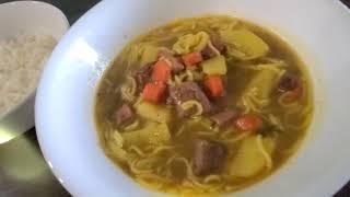 Sopa de Carne de Res y Fideos