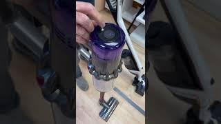 Miele Triflex HX1 vs Dyson V11 Vacuum Cleaner Comparison Video