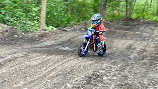 MX23 Peewee Track - 3 year old Catching AIR!