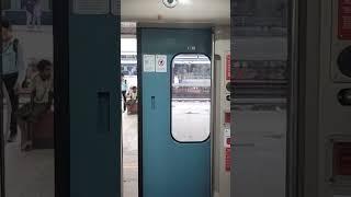 Automatic door closing vande Bharat express ️️. Indian Railways 