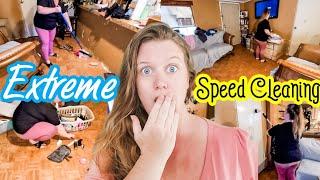 HELPING HAND! EXTREME SPEED CLEAN! CLEANING DECLUTTERING & ORGANIZATION! CLEANING FOR FREE