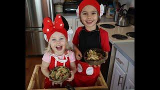 Sammy and Sarah make mushroom pasta