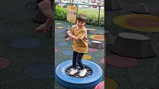 Brincando no Pula Pula de Pneus  #pulapula #viral #youtubeshorts #youtube