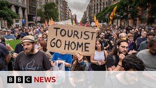 Anti-tourism protests across Spain continue despite economic growth | BBC News