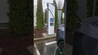 EA CCS-1 4-Stall DC fast chargers review - Mt Vernon, WA. Surprisingly, everything worked!