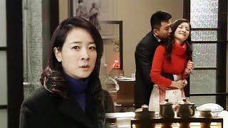 丈夫竟明目張膽帶別的女人回家，妻子不吵不鬧直接離婚【中國電視劇 Chinese drama】