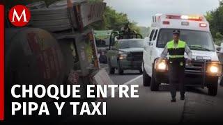 Pipa cargada de combustible choca contra taxi en Poza Rica; hay tres muertos