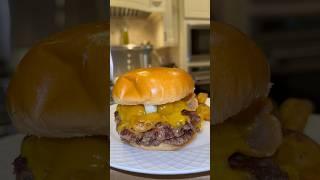 Bacon Smash Burgers #cooking #foodvlog #recipe #shorts #foodie #food #burger #foodshorts