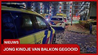 Jong kindje van balkon gegooid in Zutphen en raakt ernstig gewond