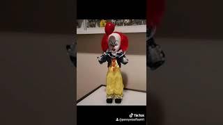 Muñeco Pennywise, el payaso 25 cm. It (Eso). Stephen King. Living Dead Dolls. Mezco Toys