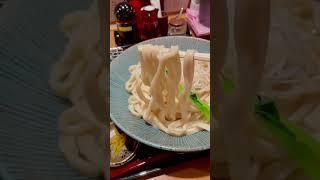 ぼっち飯。大宮の武蔵野うどんの新店‼️炙り黒豚が美味。『武蔵野うどん まるう』 #shorts