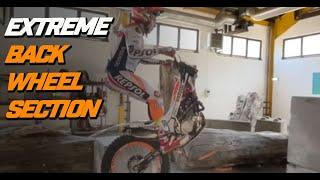 Without front wheel! Toni Bou extreme trial indoor section