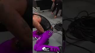 BARRICADE BOMB!  #WWERaw #HeavyweightTitle #SethRollins