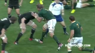 Brodie Retallick tip tackle on Andries Bekker