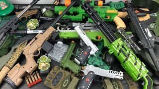 Military Toy Guns Team! Toy Guns, Toy Rifle and Equipment Most Used by Soldiers - Weapons & Rifles