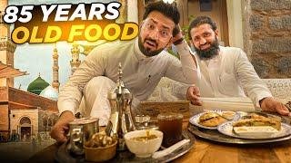 85 Years Old Madina Food | Arab Traditional Street Food in Madinah