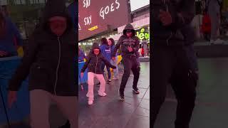 Where her mom at  #fyp #viral #trending #dance #tiktok #nyc#youtubeshorts #shorts