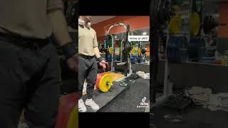 GYM FIGHT OVER POWERLIFTING EQUIPMENT 